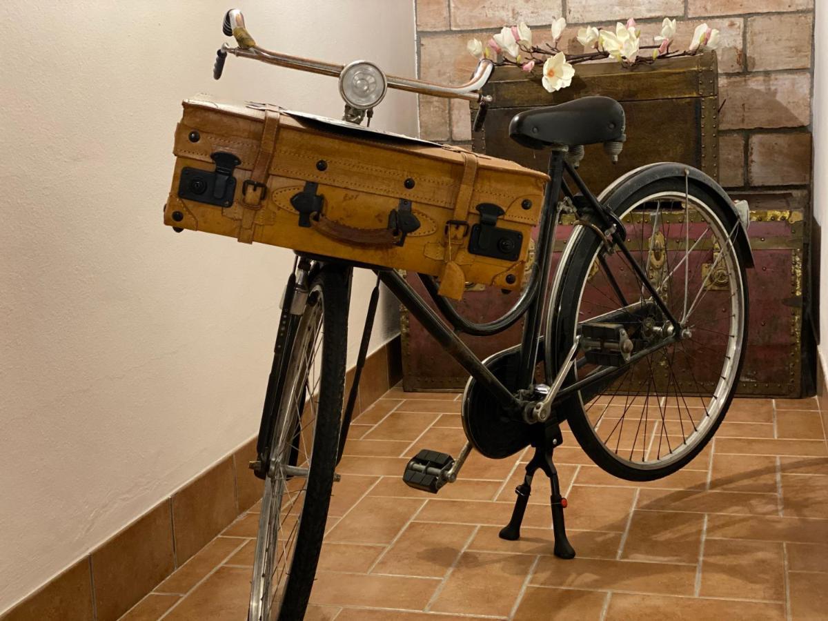 B&B Stazione Don Camillo Brescello Exteriör bild