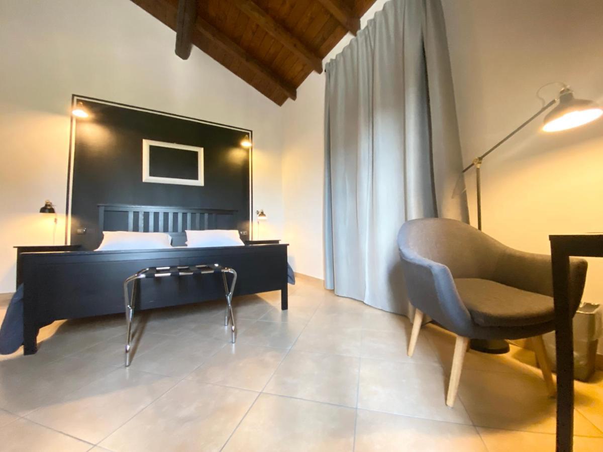 B&B Stazione Don Camillo Brescello Exteriör bild