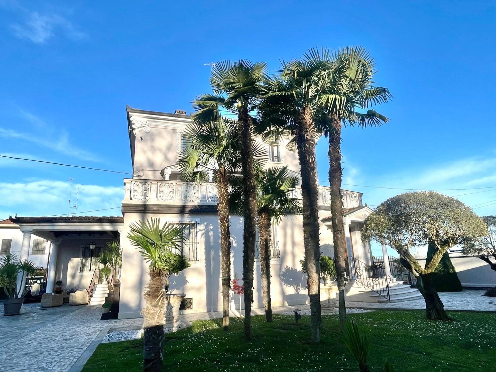 B&B Stazione Don Camillo Brescello Exteriör bild